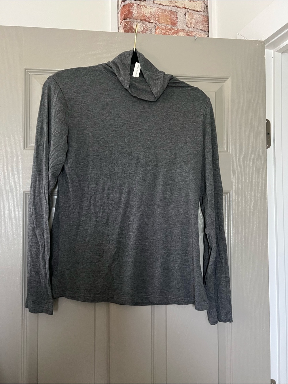 Lightweight Gray Long Sleeve Turtleneck Top